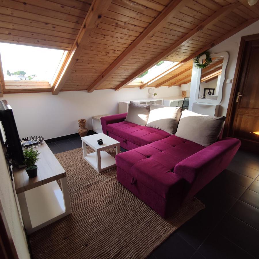 Apartments Obala Малинска Екстериор снимка