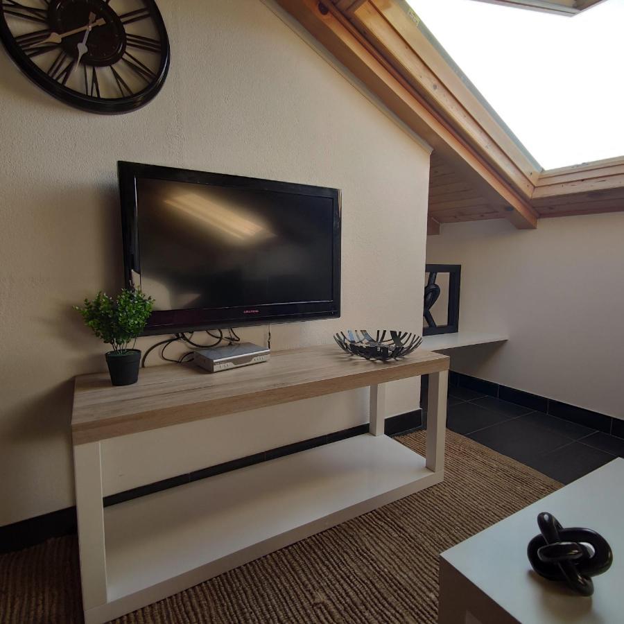 Apartments Obala Малинска Екстериор снимка