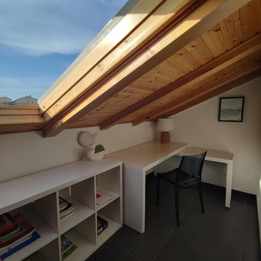 Apartments Obala Малинска Екстериор снимка